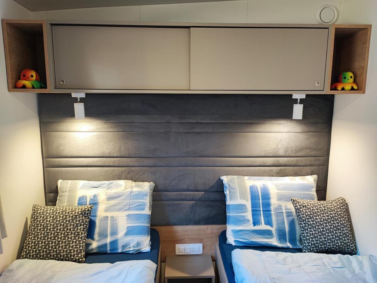 Memita Mobile Homes, 셀스 외부 사진